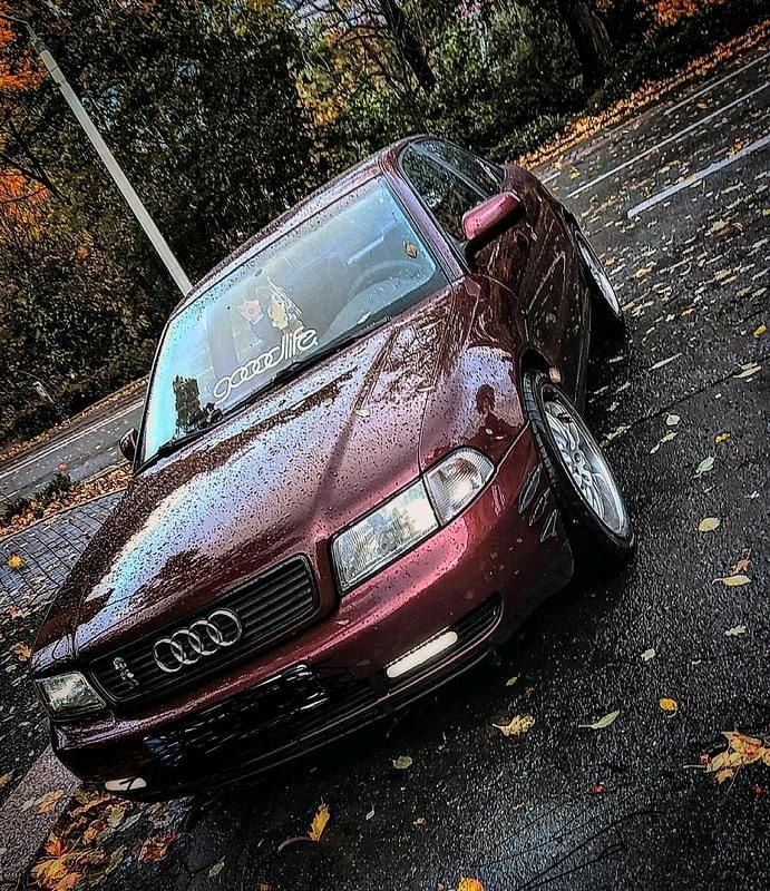 Gebraucht Audi A4 100 PS (73 kW) 1998 Rot Limousine