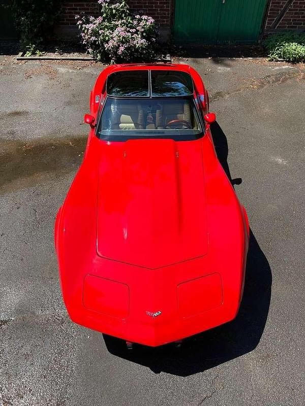 Second-hand Corvette C3 220 CP (161 kW) 1979 Roșu