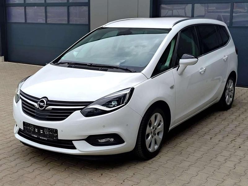 Weiß Gebraucht 2018 Opel Zafira Innovation Van / Kleinbus | 16.500 € (Fairer Preis) - Bild 1/4