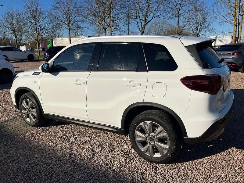 Neu Suzuki Vitara Comfort+ 129 PS (94 kW) 2025 Weiß SUV