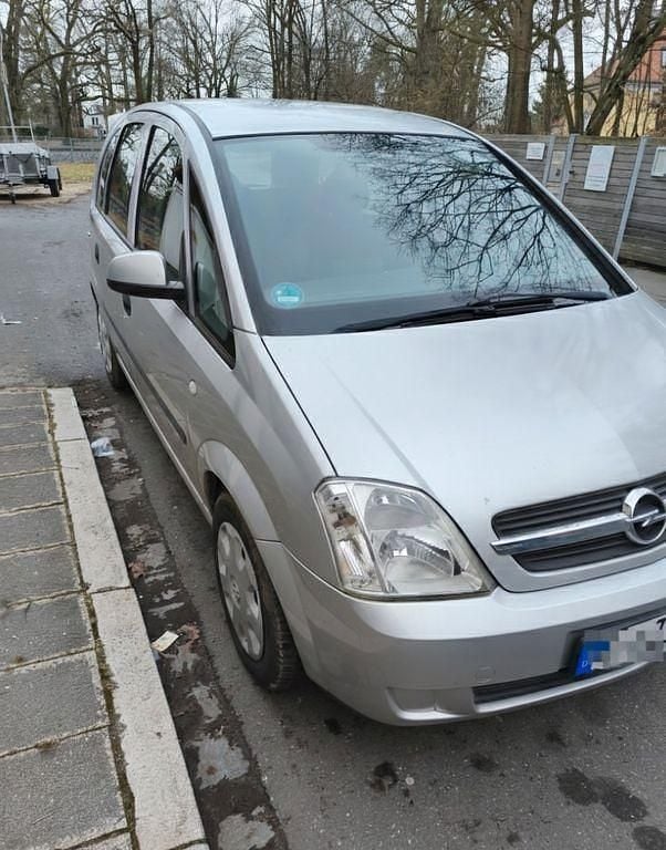 Gebraucht Opel Meriva 101 PS (74 kW) 2004 Silber Van / Kleinbus