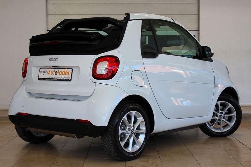 Gebraucht Smart ForTwo Cabrio Prime 90 PS (66 kW) 2018 Weiß Cabrio