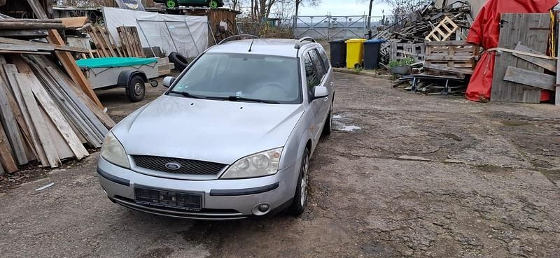 Silber Gebraucht 2002 Ford Mondeo Kombi | 650 € (Guter Preis) - Bild 1/4