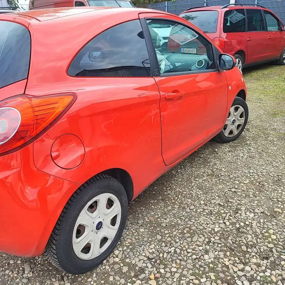 Używany Ford Ka Trend 69 KM (50 kW) 2014 Czerwony Hatchback