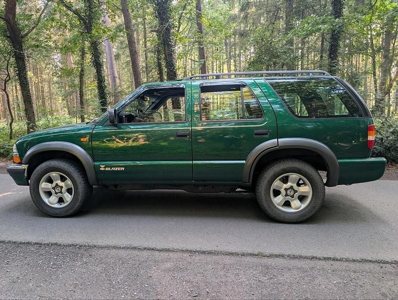 Second-hand Chevrolet Blazer 193 CP (141 kW) 1999 Verde SUV