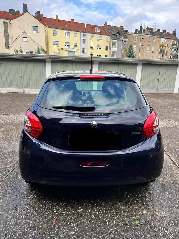 Gebraucht Peugeot 208 Access 68 PS (50 kW) 2014 Kleinwagen