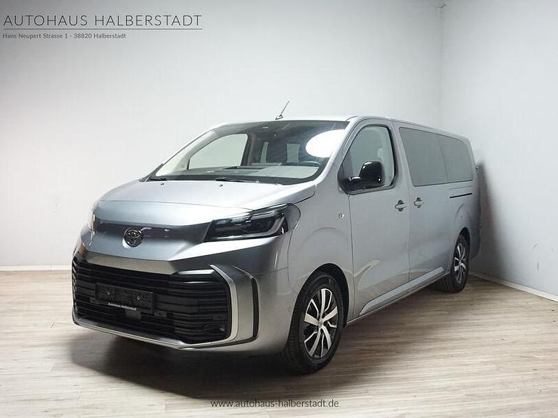 Gebraucht Toyota Proace Verso 177 PS (130 kW) 2025 Grau Kombi