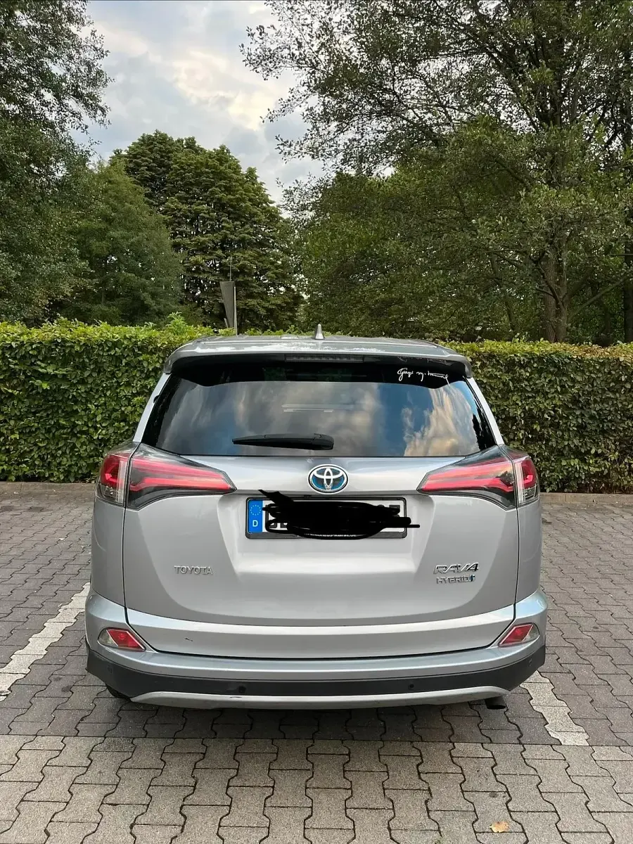 Gebraucht Toyota RAV4 197 PS (144 kW) 2018 Grau SUV