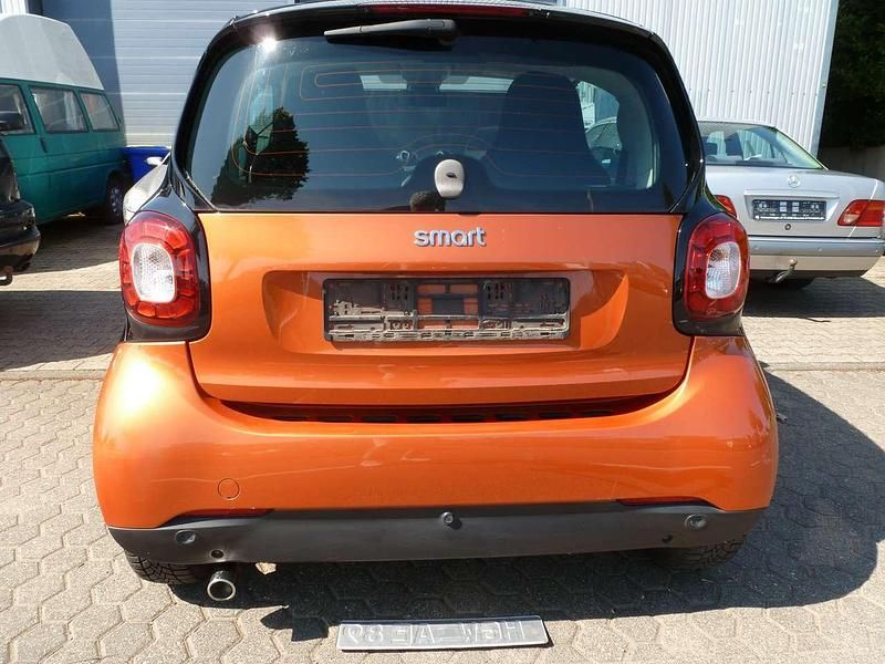 Gebraucht Smart ForTwo Coupé Basis 90 PS (66 kW) 2015 Orange metallic Kleinwagen