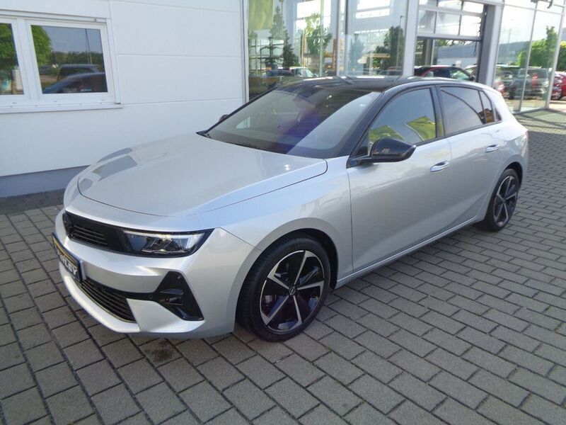 Kristall silber Gebraucht 2024 Opel Astra GS Line Limousine | 23.900 € (Guter Preis) - Bild 1/4