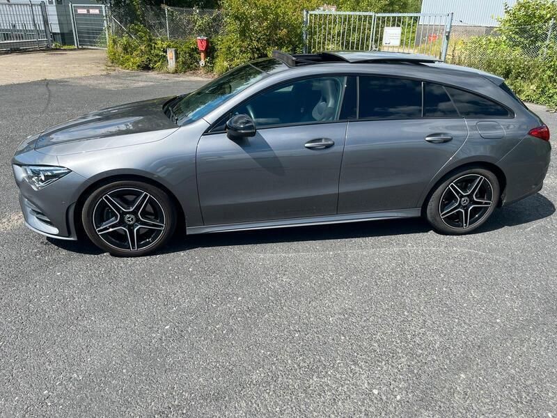 Grau Gebraucht 2020 Mercedes CLA220 Shooting Brake Kombi | 29.850 € (Fairer Preis) - Bild 1/4