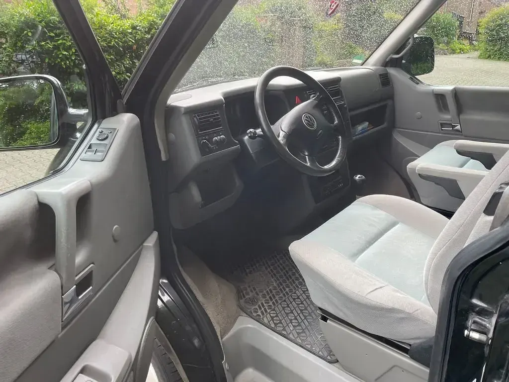 Gebraucht VW Multivan 151 PS (111 kW) 2001 Schwarz Van / Kleinbus