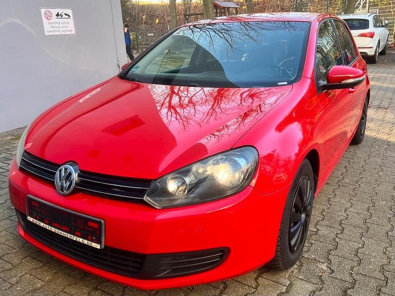 Rot Gebraucht 2010 VW Golf VI Comfortline Limousine | 5.999 € (Fairer Preis) - Bild 1/4