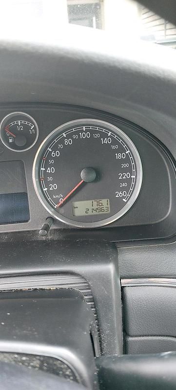 Gebraucht VW Passat Family 102 PS (75 kW) 2003 Schwarz Kombi