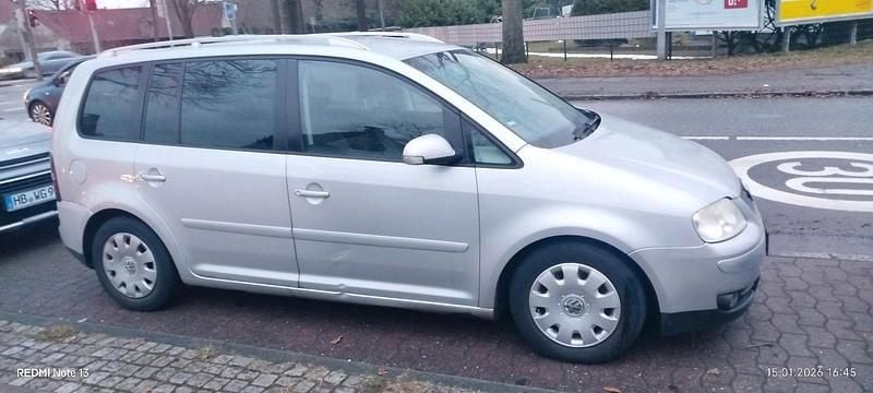 Gebraucht VW Touran 101 PS (74 kW) 2004 Silber Van / Kleinbus
