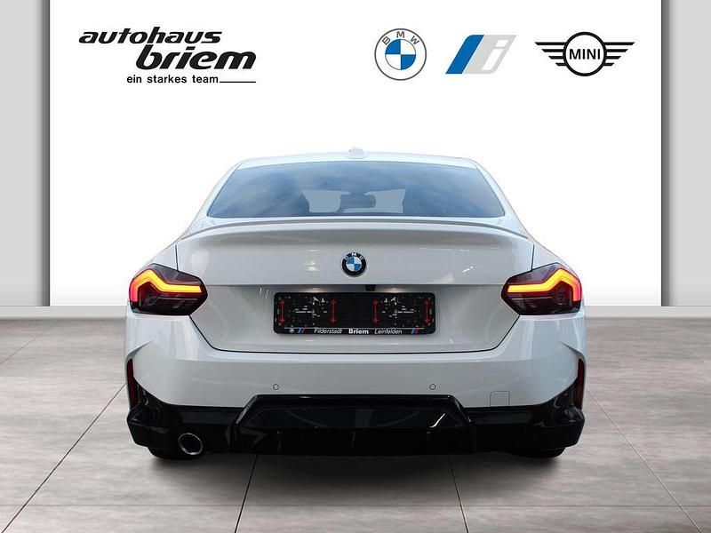 Gebraucht BMW 220 M Sport 190 PS (139 kW) 2024 Weiß Coupé