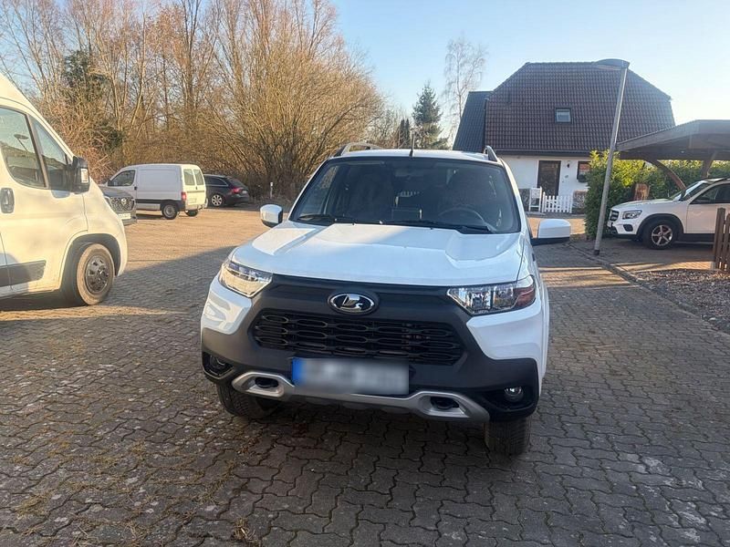 Gebraucht Lada niva 81 PS (59 kW) 2021 Weiß SUV