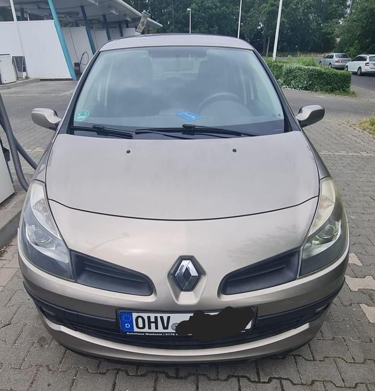 Beige Gebraucht 2009 Renault Clio II Kleinwagen | 2.900 € - Bild 1/4
