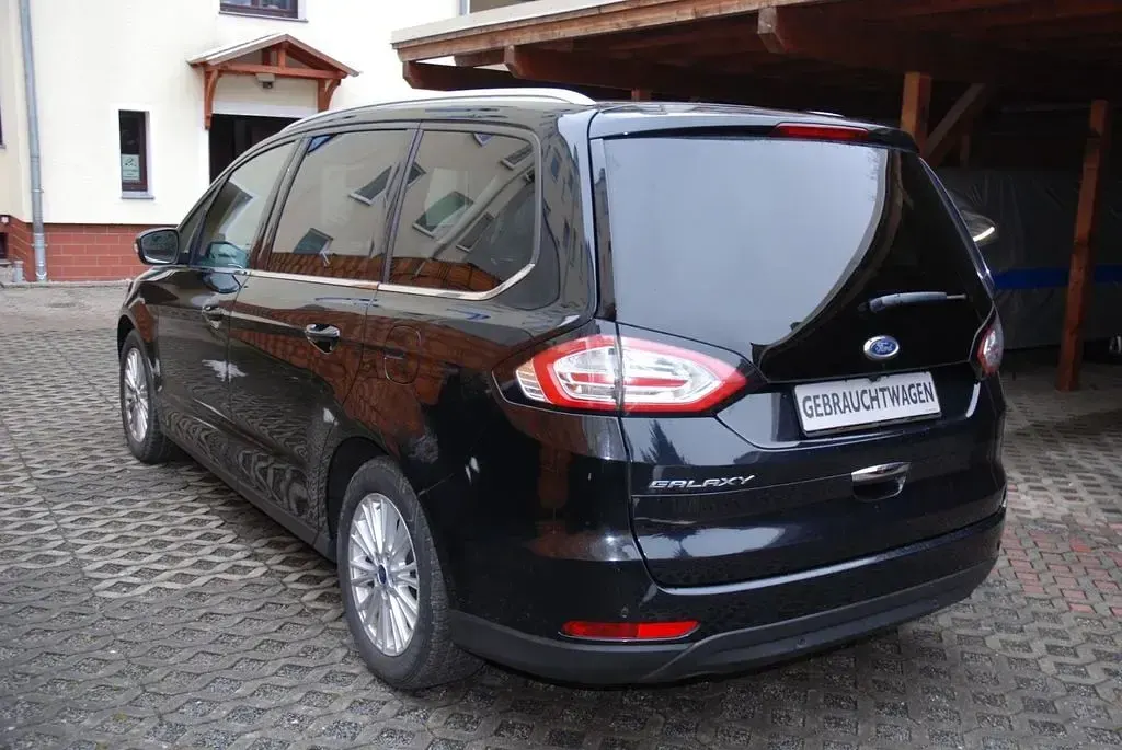 Gebraucht Ford Galaxy Titanium 209 PS (153 kW) 2016 Schwarz Van / Kleinbus