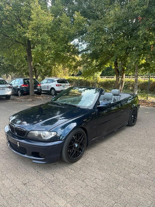 Blau Gebraucht 2003 BMW 320 Cabriolet M Sport Cabrio | 4.500 € (Fairer Preis) - Bild 1/4
