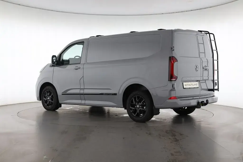 Neu VW T7 Edition 150 PS (110 kW) 2026 Stone grey Van