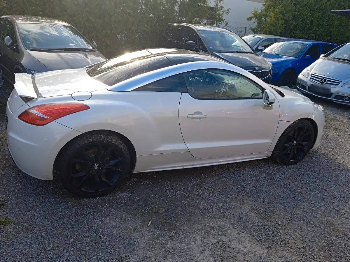 Gebraucht Peugeot RCZ 163 PS (119 kW) 2011 Weiß Coupé