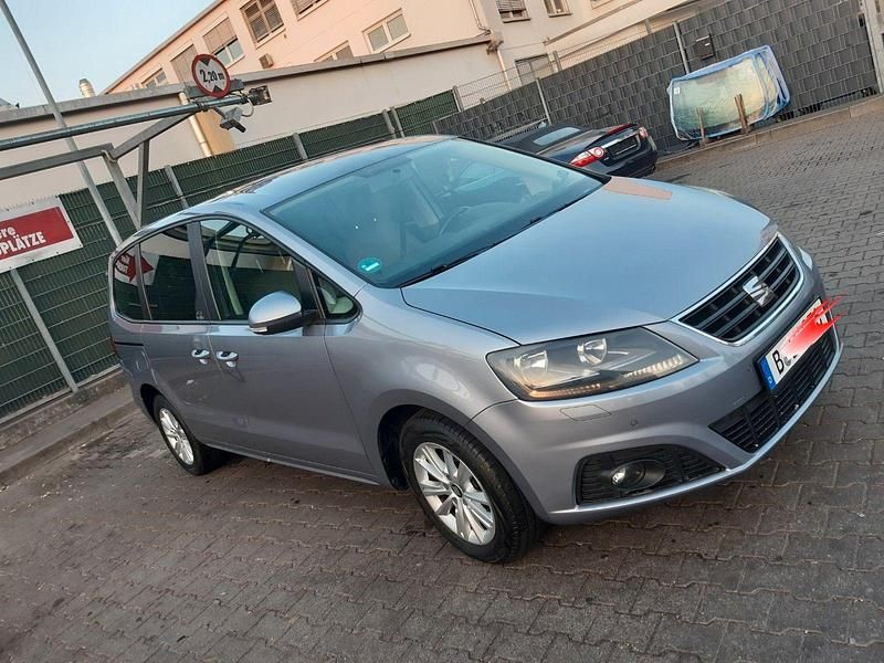 Gebraucht Seat Alhambra Style 150 PS (110 kW) 2017 Grau Van / Kleinbus