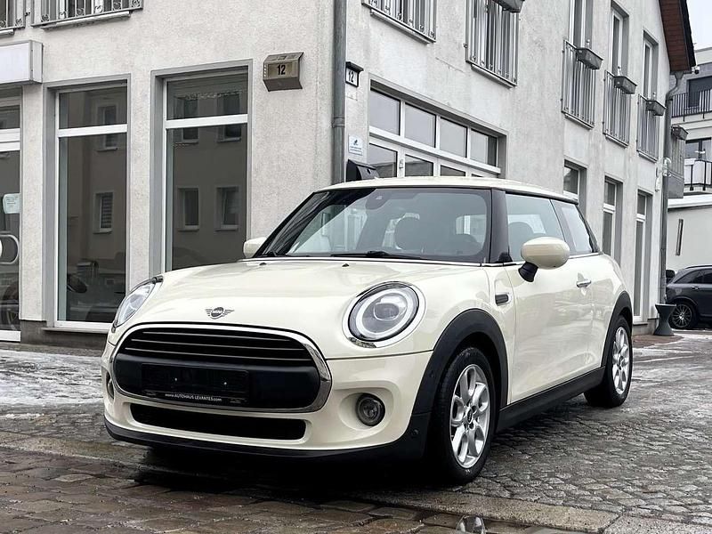 Gebraucht Mini ONE Chili 102 PS (75 kW) 2020 Pepper white Kleinwagen