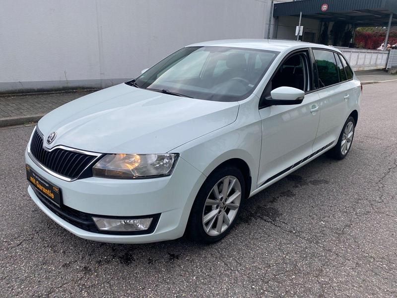 Gebraucht Skoda Rapid Joy 116 PS (85 kW) 2016 Weiß Kombi