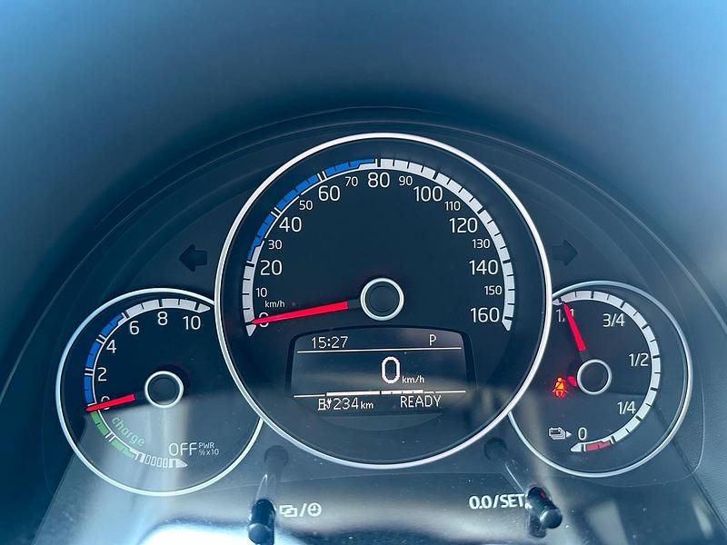 Gebraucht VW e-up! 61 kW (83 PS) 2020 Weiß Kleinwagen