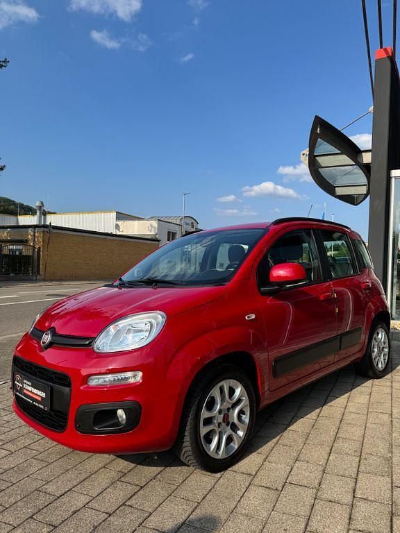 Colore esterno (rosso pastello Gebraucht 2012 Fiat Panda Lounge Kleinwagen | 5.990 € (Fairer Preis) - Bild 1/4