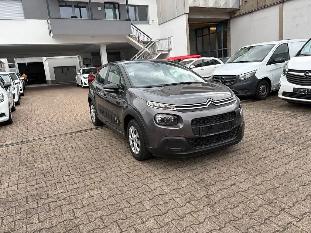 Gebraucht Citroën C3 Feel 82 PS (60 kW) 2018 Grau Kleinwagen