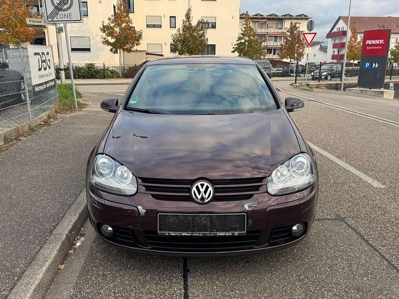 Rot Gebraucht 2006 VW Golf V Individual Kleinwagen | 1.990 € (Superpreis) - Bild 1/4