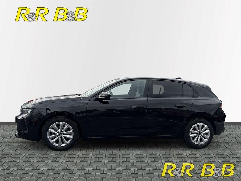 Gebraucht Opel Astra Edition 110 PS (80 kW) 2025 Schwarz Limousine