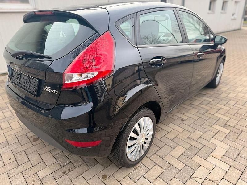 Gebraucht Ford Fiesta Trend 82 PS (60 kW) 2009 Schwarz Kleinwagen