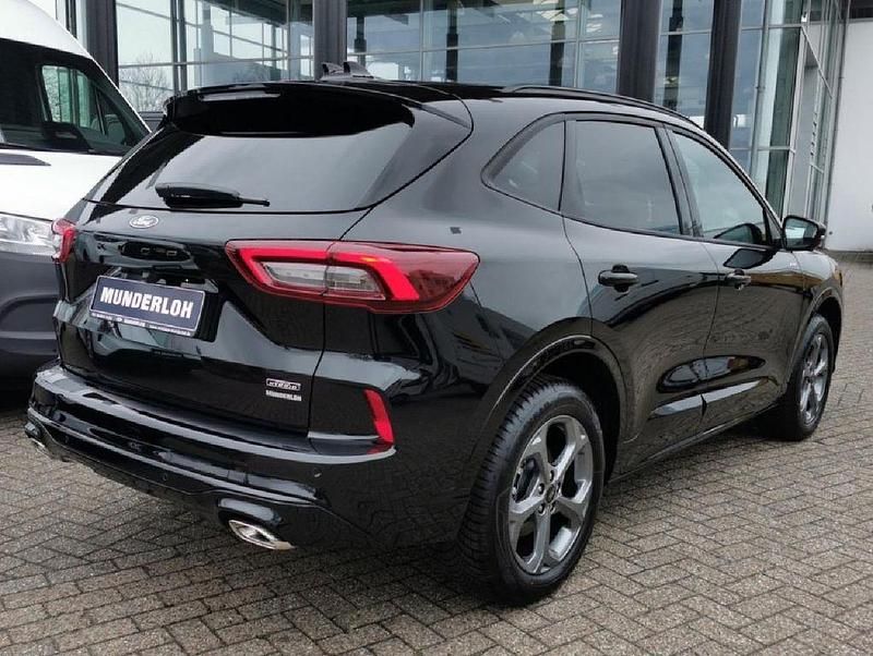 Neu Ford Kuga ST-Line 242 PS (177 kW) 2026 Schwarz SUV