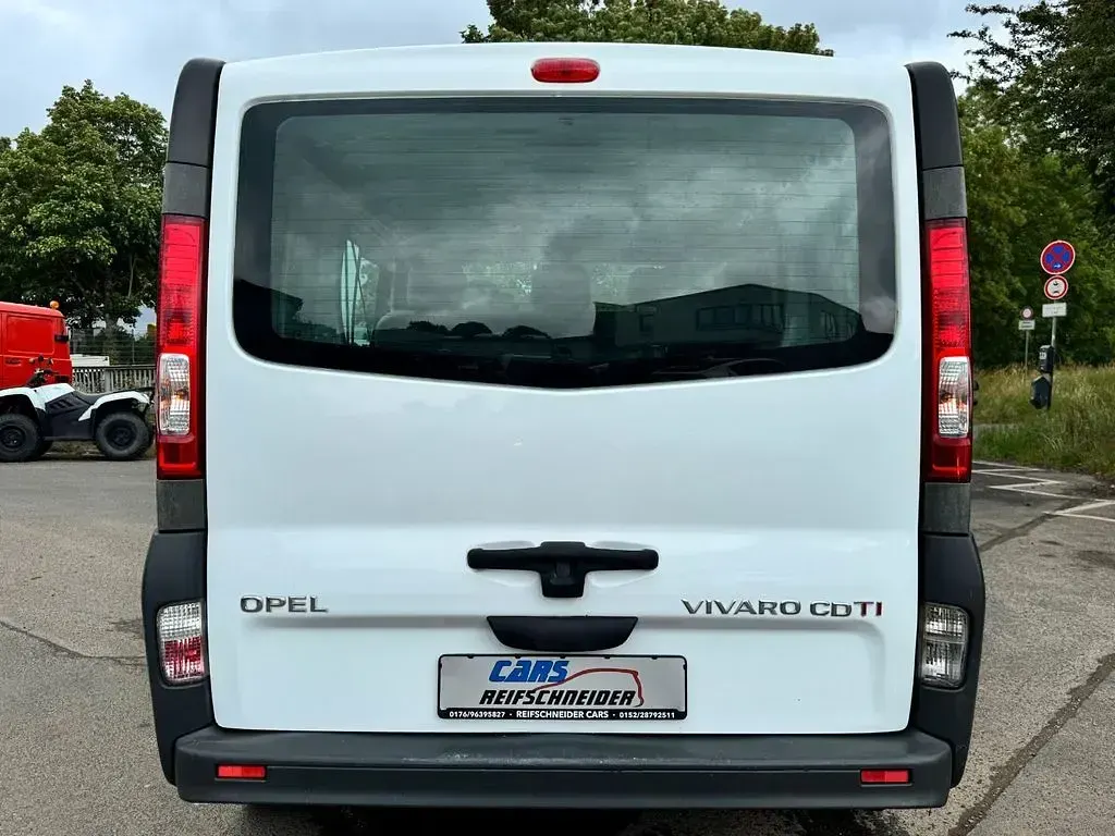 Gebraucht Opel Vivaro 114 PS (83 kW) 2007 Weiß Van / Kleinbus