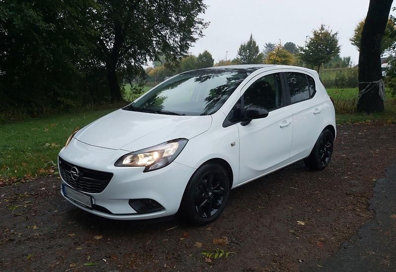 Weiß Gebraucht 2019 Opel Corsa Color Edition Kleinwagen | 9.750 € (Fairer Preis) - Bild 1/4