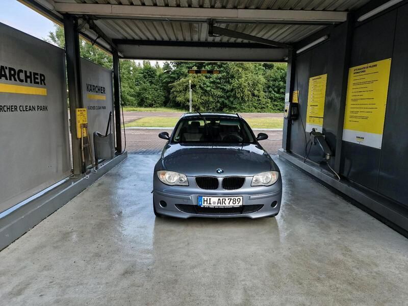Grau Gebraucht 2005 BMW 116 Kleinwagen | 2.499 € (Fairer Preis) - Bild 1/4