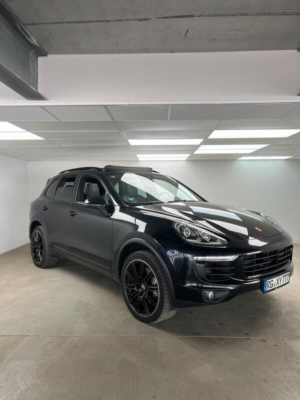 Schwarz Gebraucht 2015 Porsche Cayenne SUV | 37.999 € (Teuer) - Bild 1/4