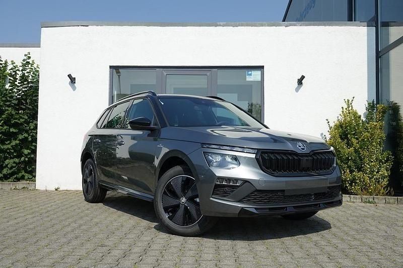 Grau Neu 2025 Skoda Kamiq Monte Carlo SUV | 27.770 € (Fairer Preis) - Bild 1/4