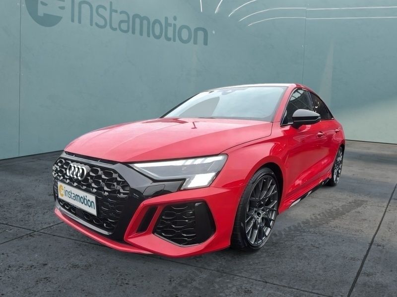Rot Gebraucht 2024 Audi RS3 Sport Kleinwagen | 59.690 € (Superpreis) - Bild 1/4