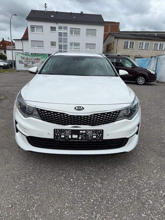 Weiß Gebraucht 2017 Kia Optima Vision Kombi | 7.900 € (Fairer Preis) - Bild 1/4