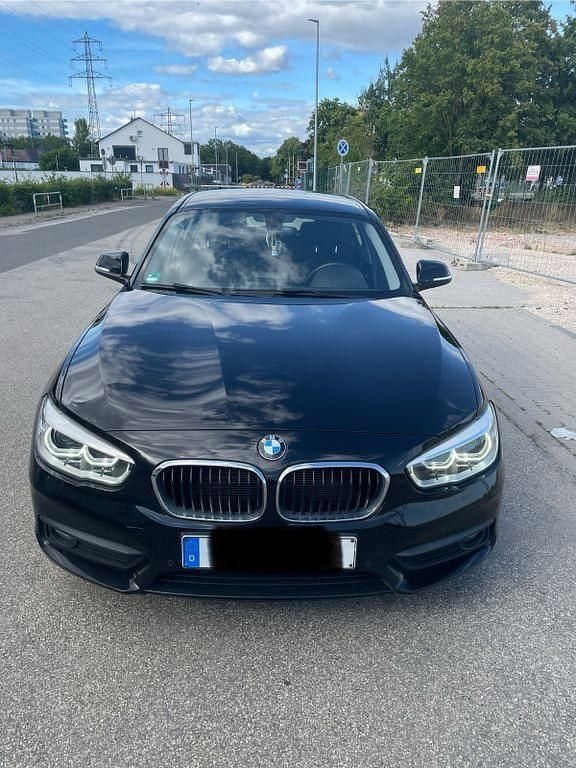 Schwarz Gebraucht 2016 BMW 116 Advantage Kleinwagen | 7.900 € (Superpreis) - Bild 1/4