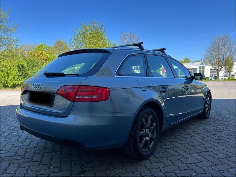 Gebraucht Audi A4 140 PS (102 kW) 2010 Grau Kombi