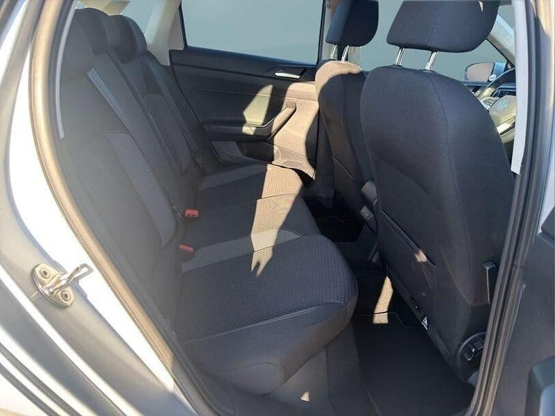 Gebraucht VW Polo Life 80 PS (58 kW) 2023 Silber Kleinwagen