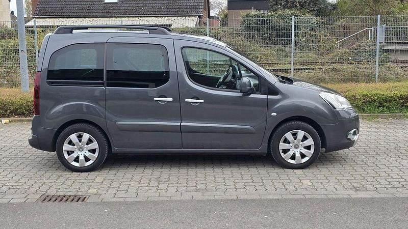 Gebraucht Citroën Berlingo 92 PS (67 kW) 2014 Grau Van / Kleinbus