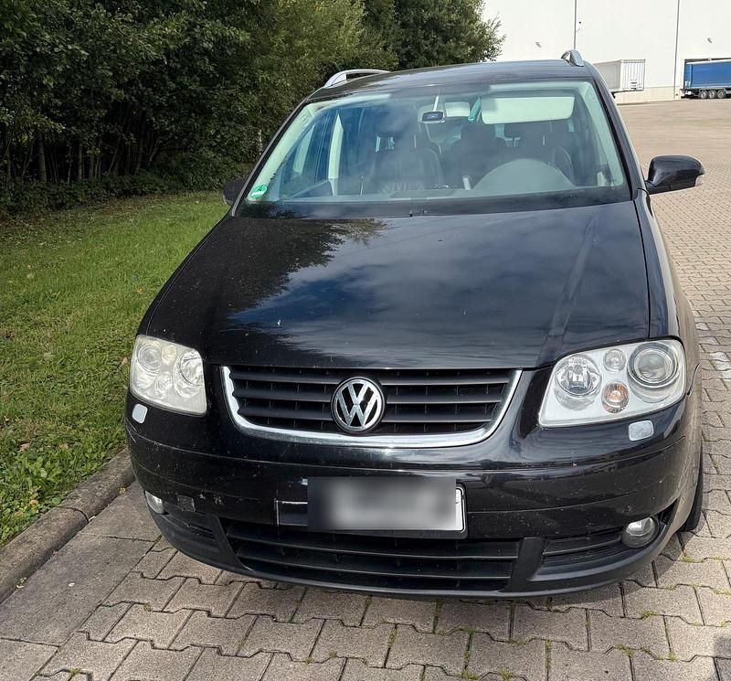Schwarz Gebraucht 2006 VW Touran Van / Kleinbus | 3.500 € (Etwas zu teuer) - Bild 1/4