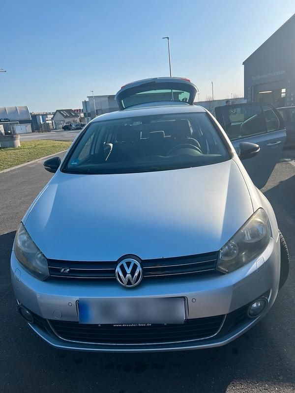 Gebraucht VW Golf VI 105 PS (77 kW) 2011 Grau Kleinwagen