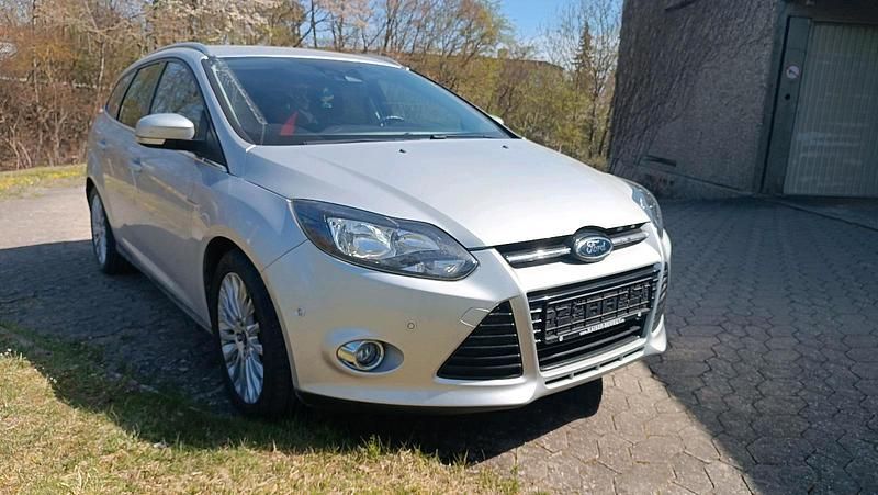 Second-hand Ford Focus 150 CP (110 kW) 2011 Argintiu Break